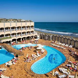 Club Hotel